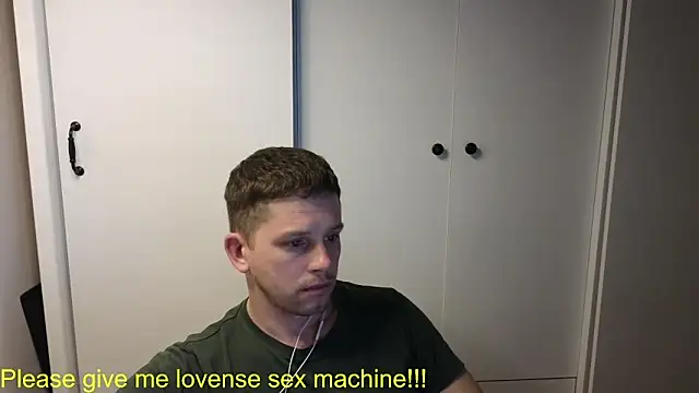BigL0ve online show from 06-08-26, 01:33