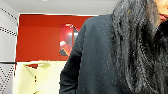 Snapshot of Abrillee1 chatting on 12-24-24, 01:49 Abrillee1 online show from 12-24-24, 01:49