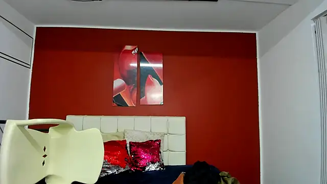 Snapshot of Abrillee1 chatting on 01-08-25, 01:21 Abrillee1 online show from 01-08-25, 01:21