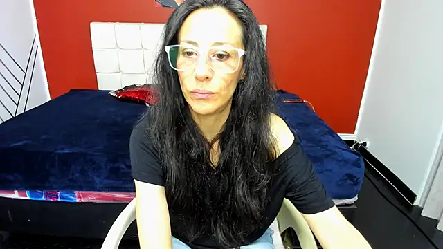 Snapshot of Abrillee1 chatting on 01-10-25, 10:36 Abrillee1 online show from 01-10-25, 10:36