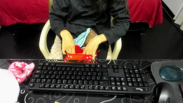 Snapshot of Abrillee1 chatting on 02-03-25, 07:42 Abrillee1 online show from 02-03-25, 07:42