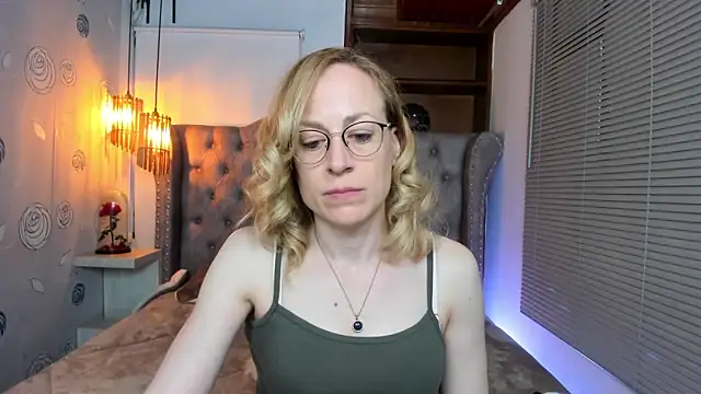 Snapshot of SammySanders chatting on 01-17-25, 11:07 SammySanders online show from 01-17-25, 11:07