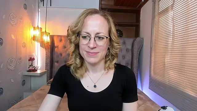 Snapshot of SammySanders chatting on 02-05-25, 06:04 SammySanders online show from 02-05-25, 06:04