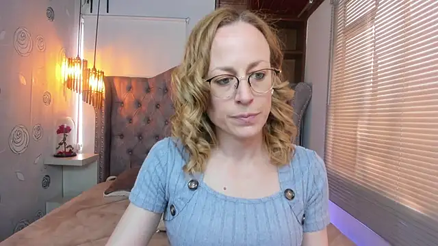 Snapshot of SammySanders chatting on 02-25-25, 04:53 SammySanders online show from 02-25-25, 04:53