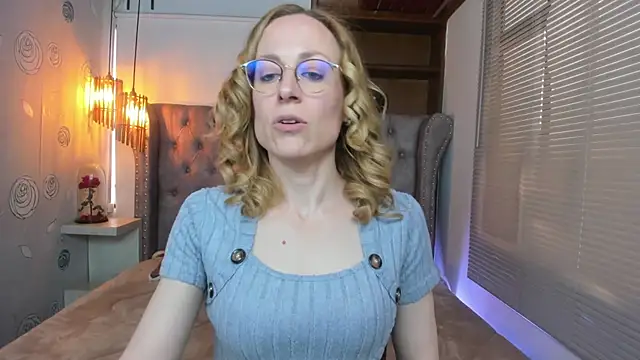 Snapshot of SammySanders chatting on 02-25-25, 07:58 SammySanders online show from 02-25-25, 07:58