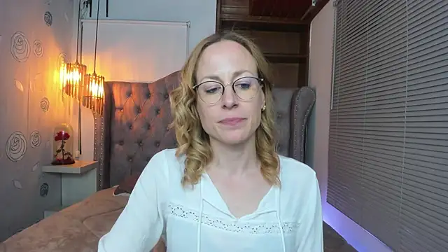 Snapshot of SammySanders chatting on 03-11-25, 11:26 SammySanders online show from 03-11-25, 11:26