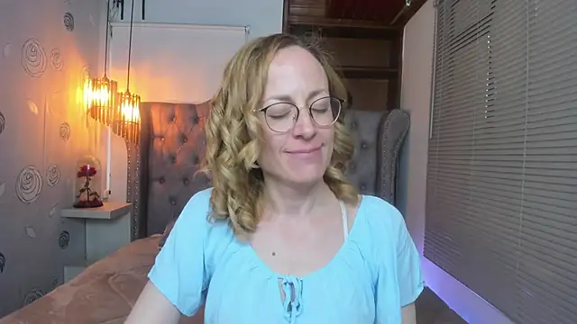 Snapshot of SammySanders chatting on 03-19-25, 08:22 SammySanders online show from 03-19-25, 08:22