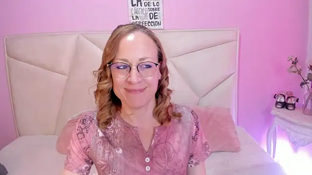 Snapshot of SammySanders chatting on 09-08-25, 05:12 SammySanders online show from 09-08-25, 05:12