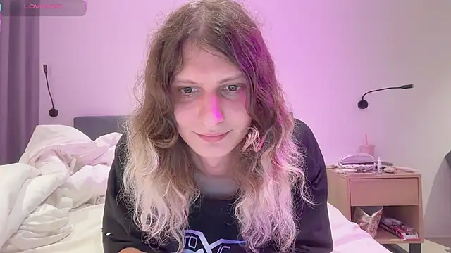 Alice Pinkhead online show from 11-24-25, 09:42