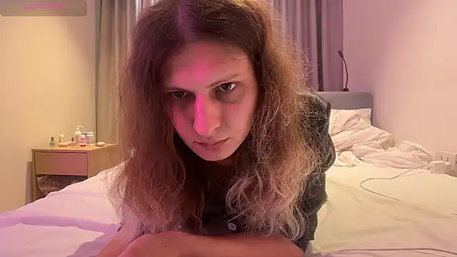 Alice Pinkhead online show from 04-07-26, 09:21