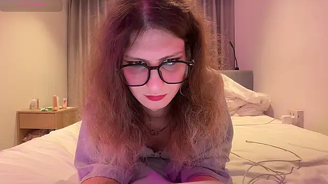 Alice Pinkhead online show from 06-12-26, 10:03