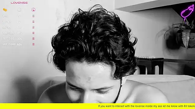Snapshot of Nicholasrodrii chatting on 02-14-25, 04:26 Nicholasrodrii online show from 02-14-25, 04:26