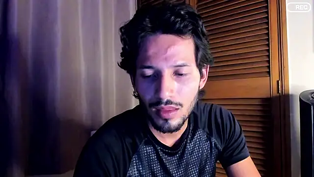 Snapshot of Nicholasrodrii chatting on 09-10-25, 12:54 Nicholasrodrii online show from 09-10-25, 12:54