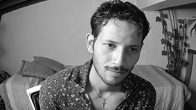 Snapshot of Nicholasrodrii chatting on 06-24-26, 10:42 Nicholasrodrii online show from 06-24-26, 10:42