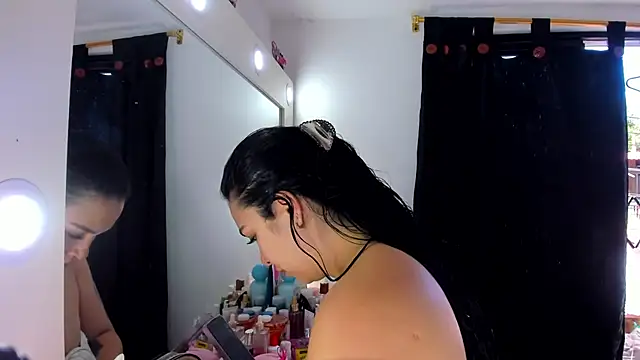 Snapshot of brianaGuzman chatting on 07-24-26, 06:39 brianaGuzman online show from 07-24-26, 06:39