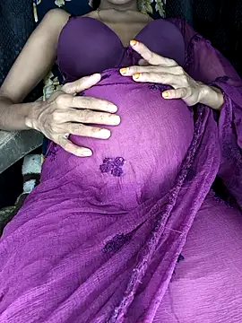 Snapshot of baby_soni78690 chatting on 09-12-25, 06:52 baby soni78690 online show from 09-12-25, 06:52