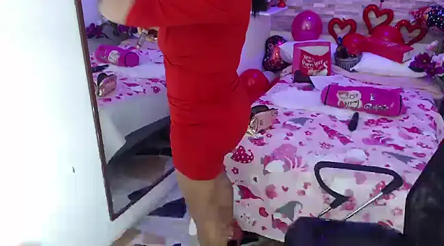 Snapshot of CindyWilliams_ chatting on 02-18-25, 01:44 CindyWilliams online show from 02-18-25, 01:44