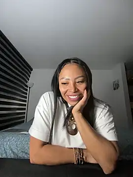 Snapshot of CindyWilliams_ chatting on 02-23-25, 01:13 CindyWilliams online show from 02-23-25, 01:13