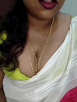 Snapshot of Sexy_Ammu_Telugu chatting on 10-11-25, 05:44 Sexy Ammu Telugu online show from 10-11-25, 05:44