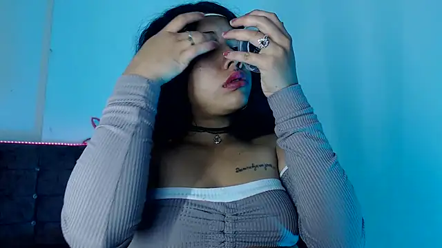 lily jamesx online show from 11-28-25, 01:36