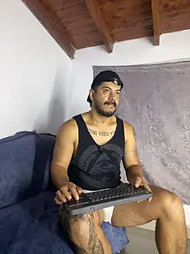 AndresSmith   online show from 04-06-26, 08:37