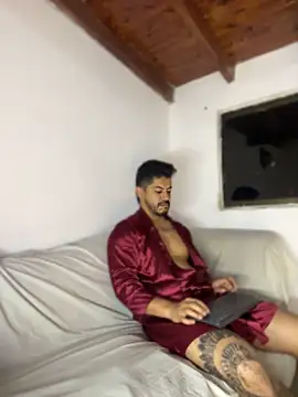 AndresSmith   online show from 04-20-26, 08:17