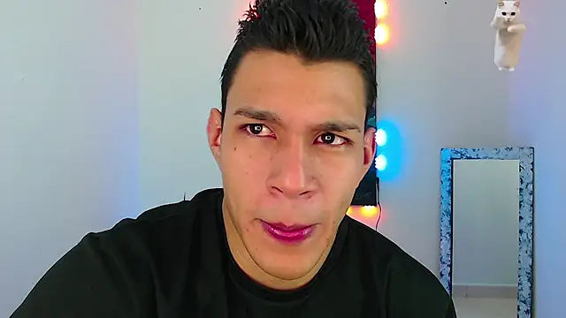 Snapshot of dirtyboy_23 chatting on 03-02-25, 05:54 dirtyboy 23 online show from 03-02-25, 05:54