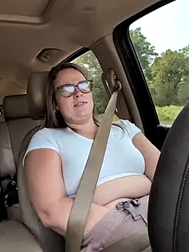 Snapshot of MrandMrsPooks chatting on 09-15-25, 06:41 MrandMrsPooks online show from 09-15-25, 06:41