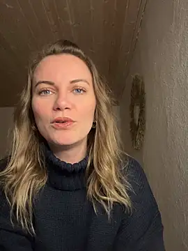 Milla  one online show from 02-25-25, 05:58