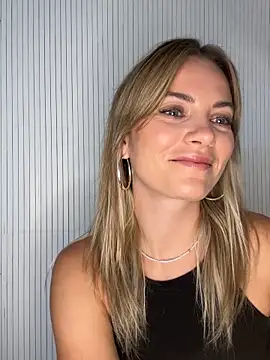 Milla  one online show from 09-15-25, 07:52