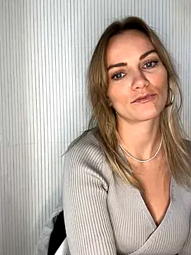 Milla  one online show from 09-22-25, 10:39