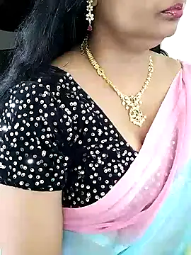 Snapshot of Deepthi_Mysore chatting on 12-22-24, 09:22 Deepthi Mysore online show from 12-22-24, 09:22