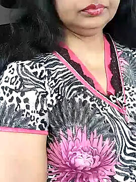 Snapshot of Deepthi_Mysore chatting on 12-24-24, 09:39 Deepthi Mysore online show from 12-24-24, 09:39