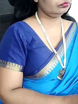 Snapshot of Deepthi_Mysore chatting on 01-02-25, 04:24 Deepthi Mysore online show from 01-02-25, 04:24