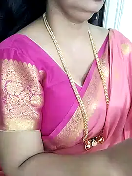 Snapshot of Deepthi_Mysore chatting on 01-06-25, 07:35 Deepthi Mysore online show from 01-06-25, 07:35