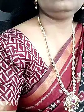 Snapshot of Deepthi_Mysore chatting on 01-19-25, 12:50 Deepthi Mysore online show from 01-19-25, 12:50