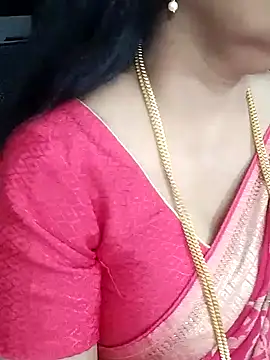 Snapshot of Deepthi_Mysore chatting on 01-29-25, 10:01 Deepthi Mysore online show from 01-29-25, 10:01