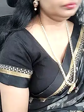 Snapshot of Deepthi_Mysore chatting on 02-01-25, 01:41 Deepthi Mysore online show from 02-01-25, 01:41