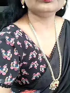 Snapshot of Deepthi_Mysore chatting on 02-06-25, 11:43 Deepthi Mysore online show from 02-06-25, 11:43