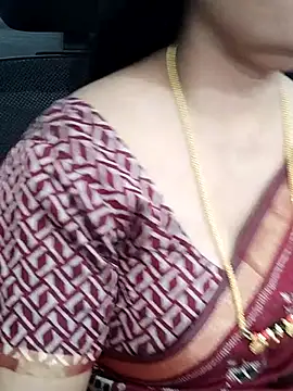 Snapshot of Deepthi_Mysore chatting on 02-20-25, 09:44 Deepthi Mysore online show from 02-20-25, 09:44