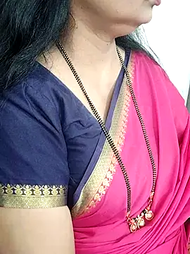 Snapshot of Deepthi_Mysore chatting on 02-20-25, 04:25 Deepthi Mysore online show from 02-20-25, 04:25