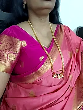 Snapshot of Deepthi_Mysore chatting on 02-27-25, 04:53 Deepthi Mysore online show from 02-27-25, 04:53