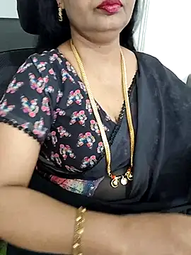Snapshot of Deepthi_Mysore chatting on 02-28-25, 07:15 Deepthi Mysore online show from 02-28-25, 07:15