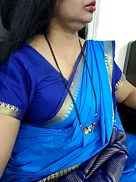 Snapshot of Deepthi_Mysore chatting on 03-03-25, 04:03 Deepthi Mysore online show from 03-03-25, 04:03