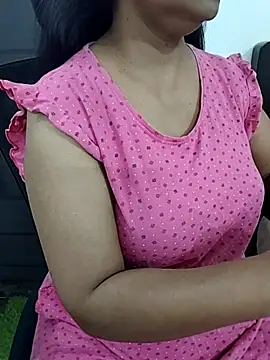 Snapshot of Deepthi_Mysore chatting on 03-04-25, 07:32 Deepthi Mysore online show from 03-04-25, 07:32