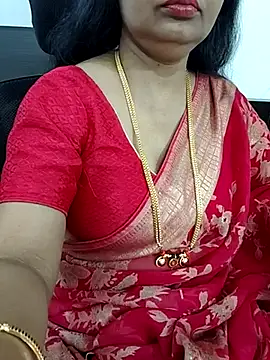 Snapshot of Deepthi_Mysore chatting on 03-12-25, 01:08 Deepthi Mysore online show from 03-12-25, 01:08