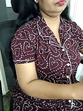 Snapshot of Deepthi_Mysore chatting on 03-12-25, 04:46 Deepthi Mysore online show from 03-12-25, 04:46