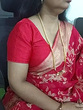Snapshot of Deepthi_Mysore chatting on 03-13-25, 01:21 Deepthi Mysore online show from 03-13-25, 01:21