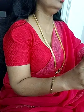 Snapshot of Deepthi_Mysore chatting on 03-14-25, 01:13 Deepthi Mysore online show from 03-14-25, 01:13
