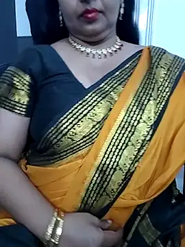 Snapshot of Deepthi_Mysore chatting on 10-11-25, 11:25 Deepthi Mysore online show from 10-11-25, 11:25